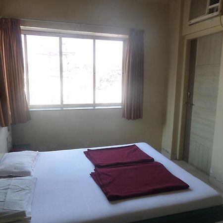 Hotel Sai Ratna Nashik Dış mekan fotoğraf